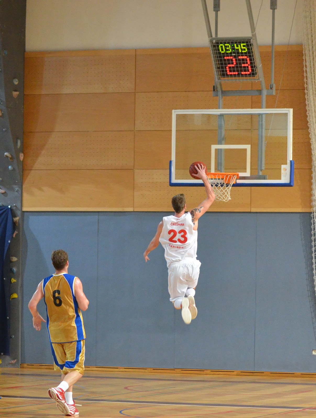 Črešnar_dunk